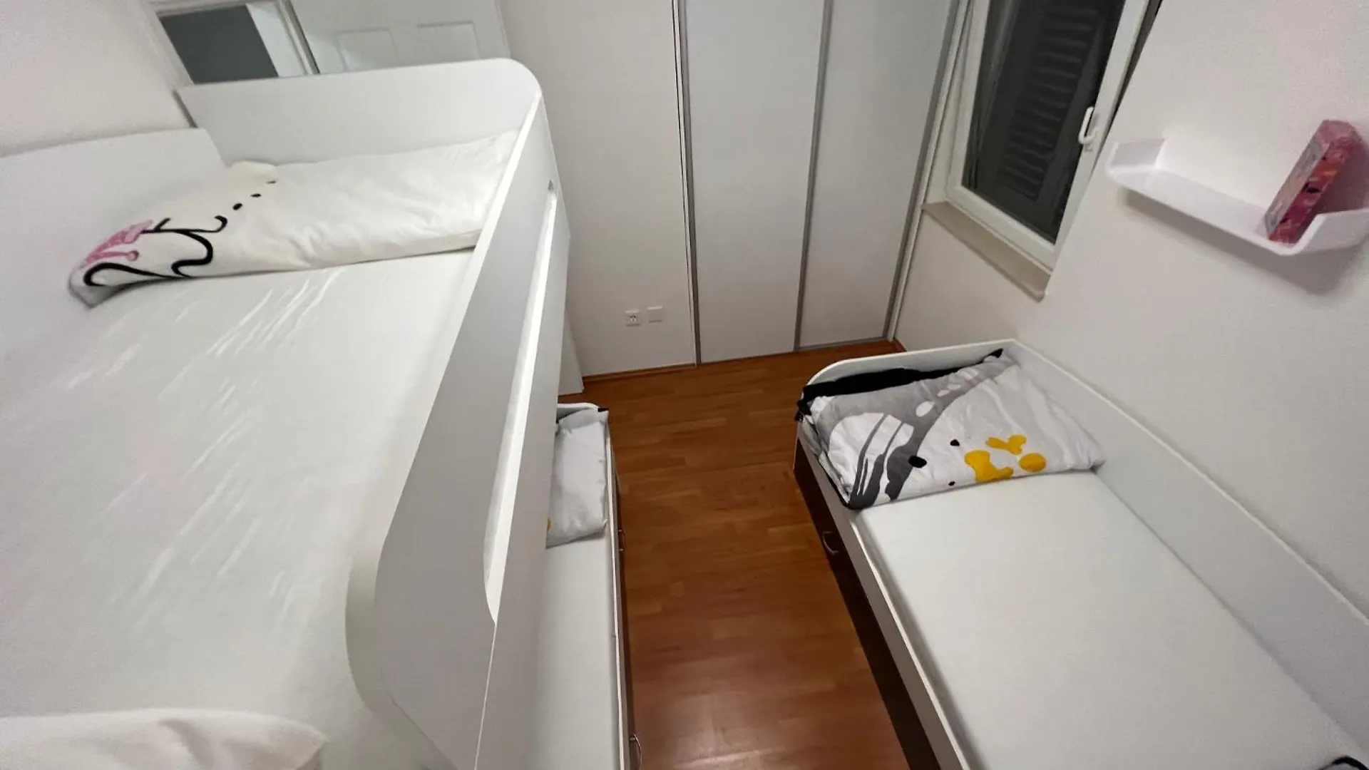 Apartment Sea Lux Povljana